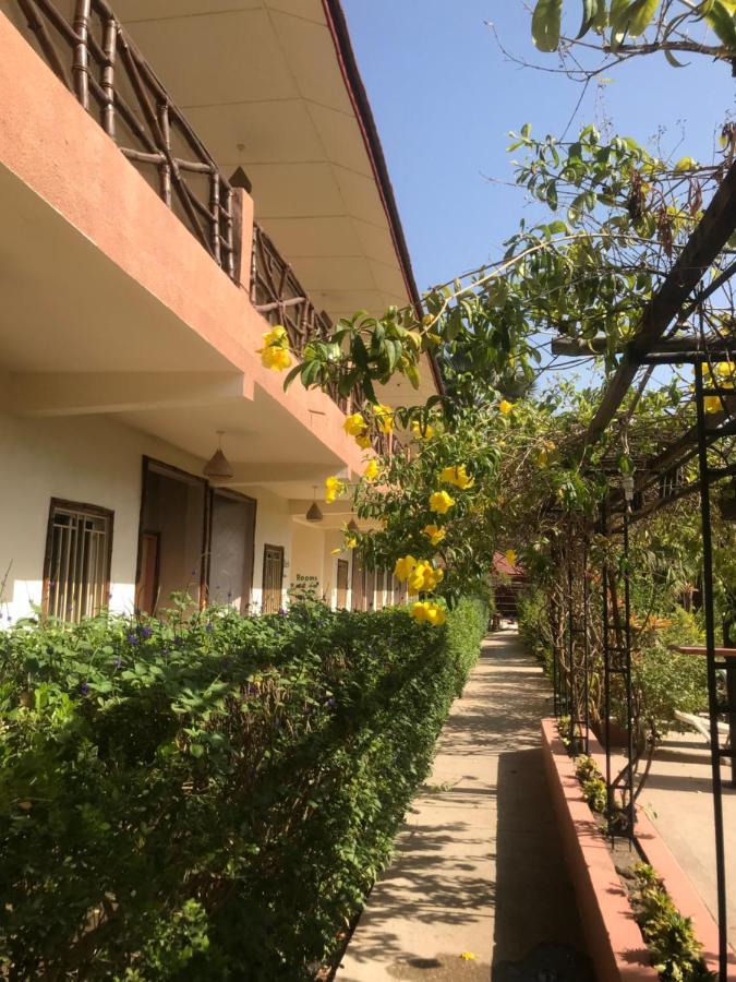 Bamboo Garden Hotel Serekunda Kültér fotó