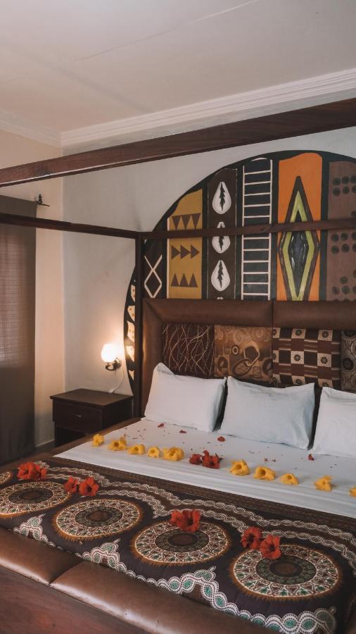 Bamboo Garden Hotel Serekunda Kültér fotó