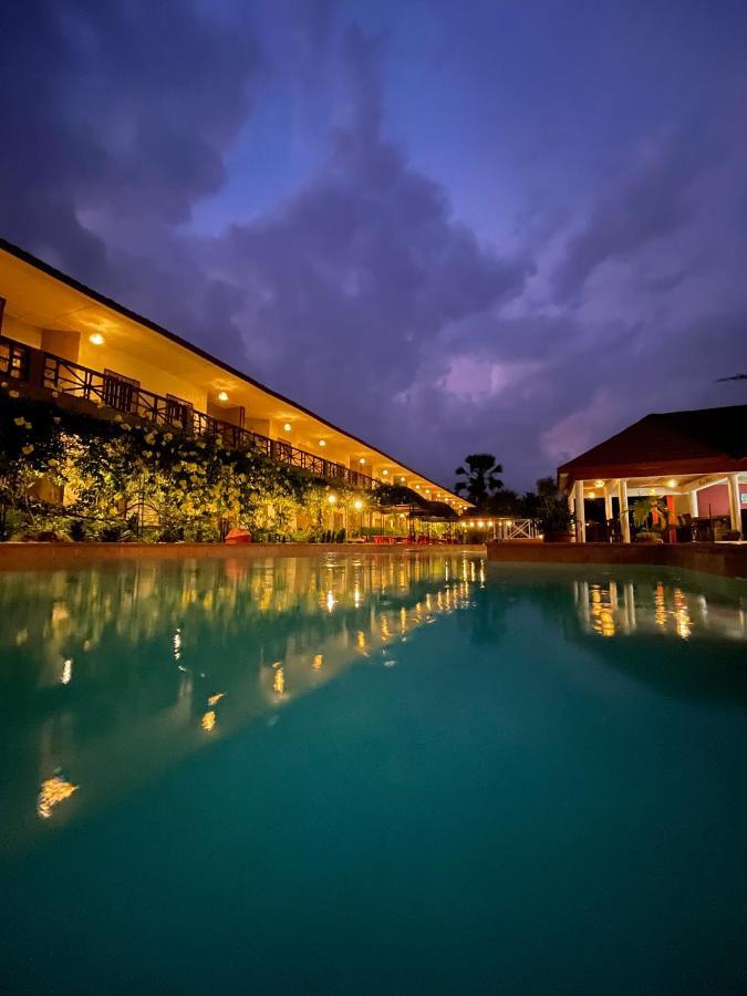 Bamboo Garden Hotel Serekunda Kültér fotó