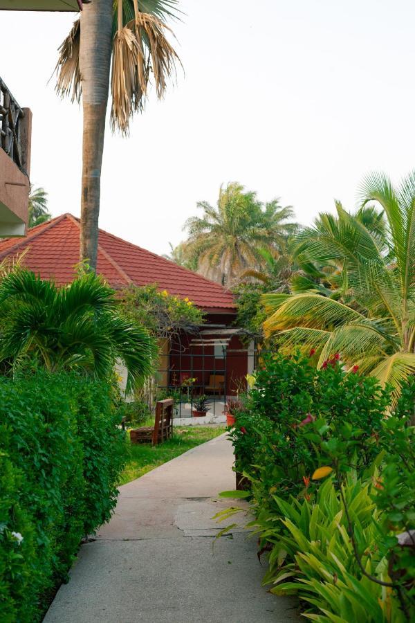 Bamboo Garden Hotel Serekunda Kültér fotó