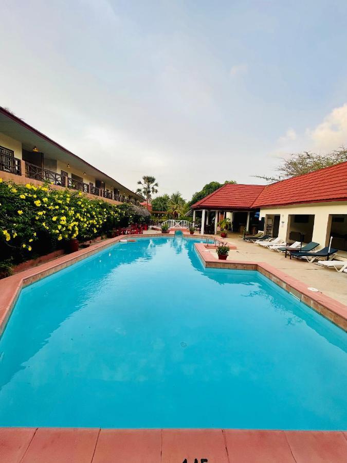 Bamboo Garden Hotel Serekunda Kültér fotó