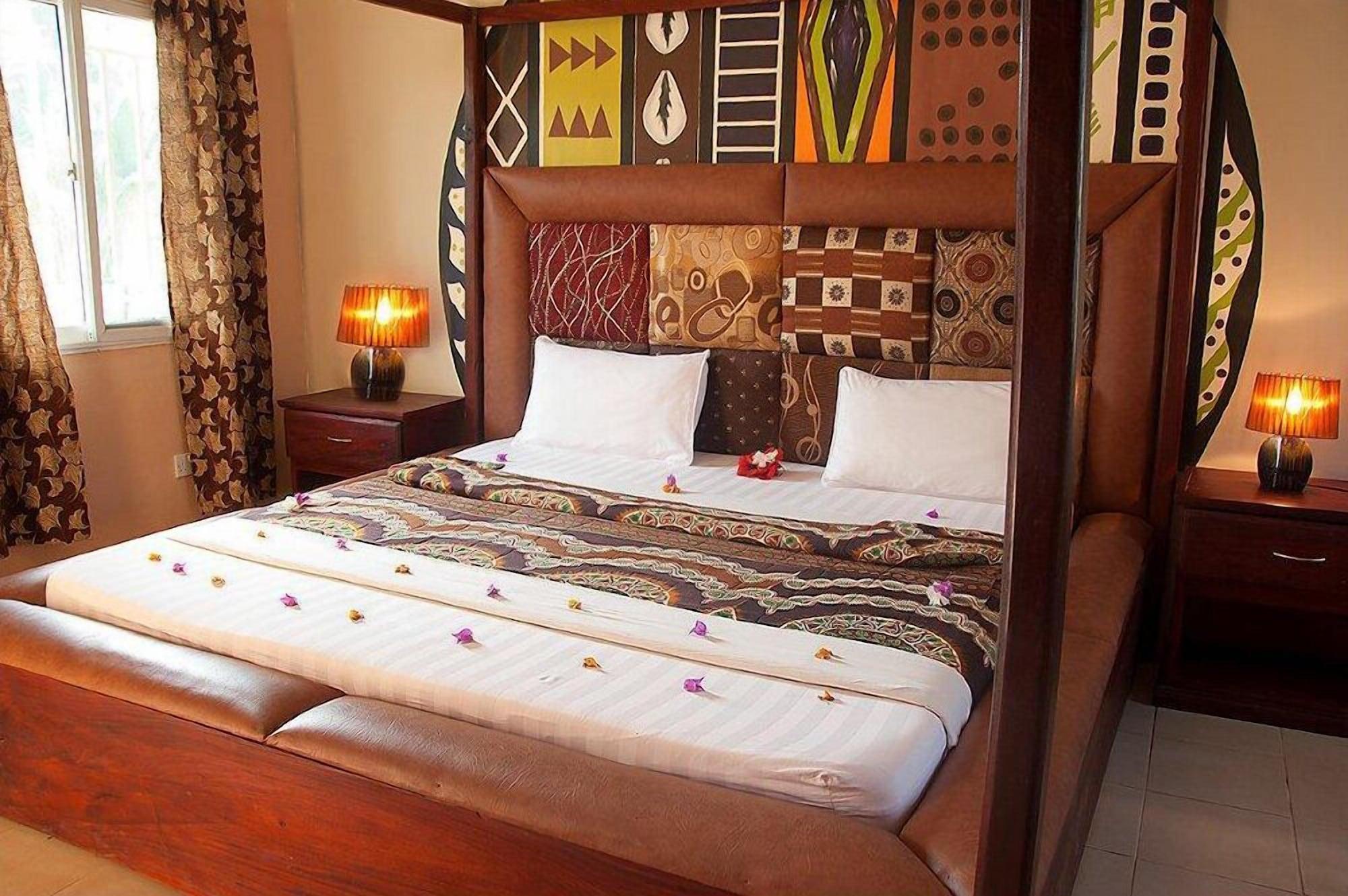 Bamboo Garden Hotel Serekunda Kültér fotó