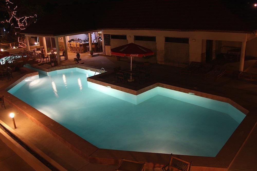 Bamboo Garden Hotel Serekunda Kültér fotó