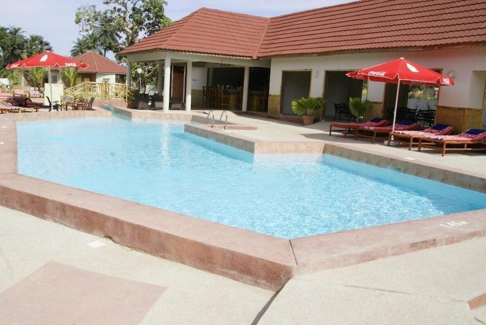 Bamboo Garden Hotel Serekunda Kültér fotó