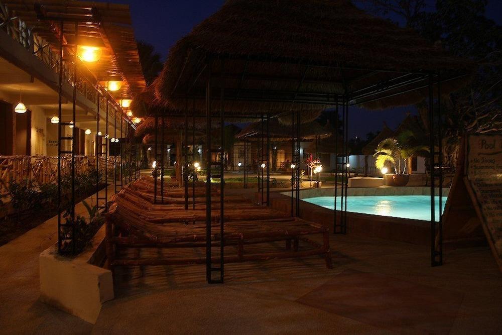 Bamboo Garden Hotel Serekunda Kültér fotó