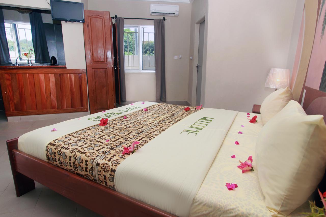 Bamboo Garden Hotel Serekunda Kültér fotó